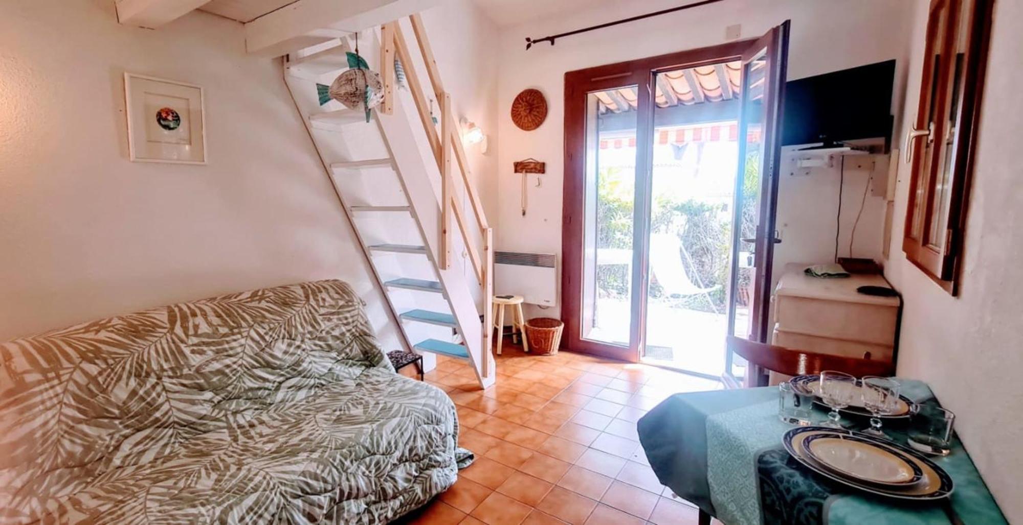 Cosy Studio Just A Stone'S Throw From The Beach Apartment Сен Максим Екстериор снимка
